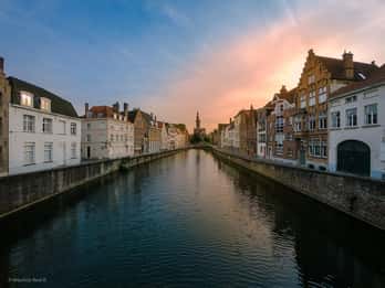 Plaza de Juan van Eyck: Tours y Entradas