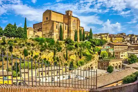 7. Basilica Cateriniana San Domenico