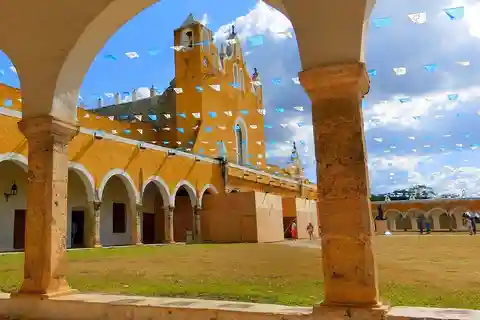 9. Convento de San Antonio, Izamal