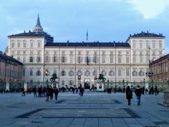 Piazza Castello Touren & Tickets