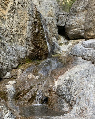 Grotto Canyon