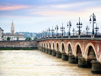 Pont de Pierre Tours & Tickets