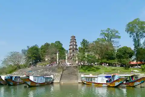 3. Pagoda of the Celestial Lady
