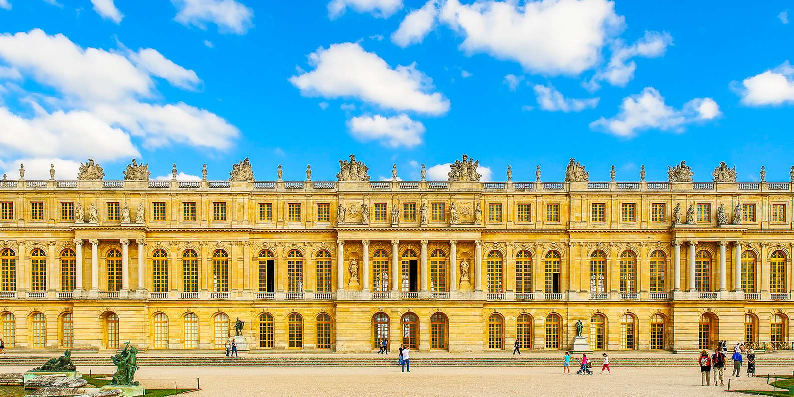 Louis Vuitton hosts cruise show at striking location just outside Paris