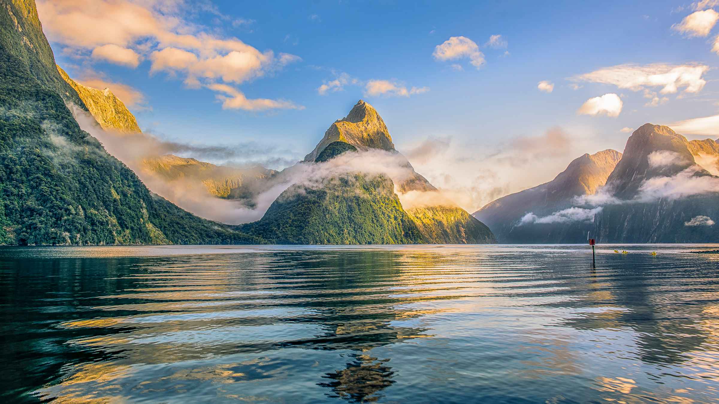 Milford Sound Fiordland Book Tickets Tours GetYourGuide Milford Sound Fiordland Book Tickets Tours GetYourGuide