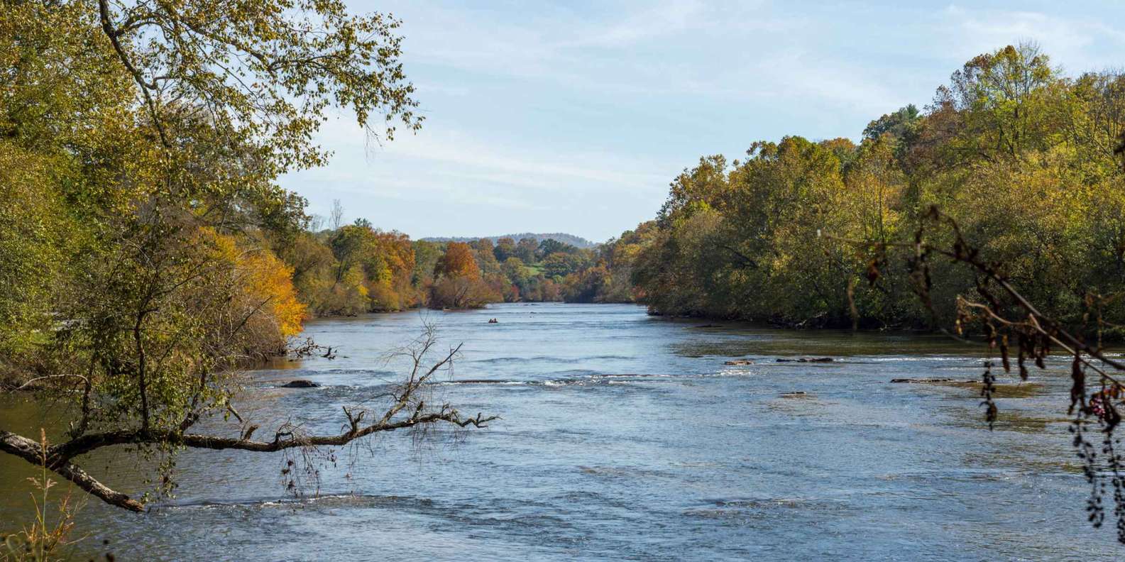 Paddle Your Way to Paradise:  Exploring Tennessee's French Broad Scenic River