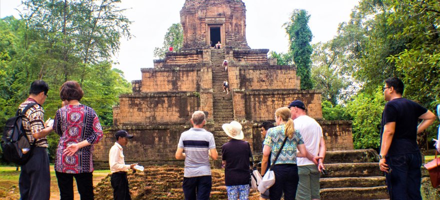 Храм Пном Бакхенг