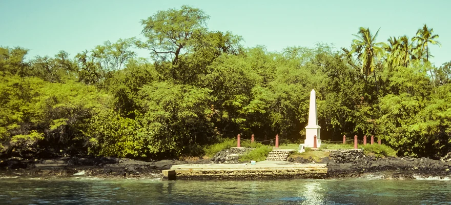 Captain James Cook Monument, Hawaii