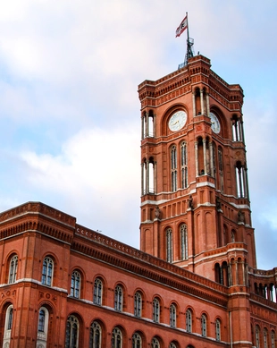 Rotes Rathaus, Berlín Reserva de entradas y tours GetYourGuide