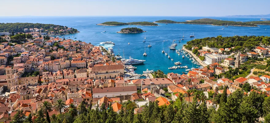 Hvar havn
