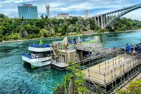 10. Rejs Maid of the Mist, Niagara Falls
