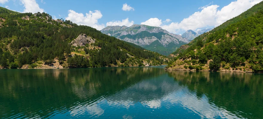 Komani Lake