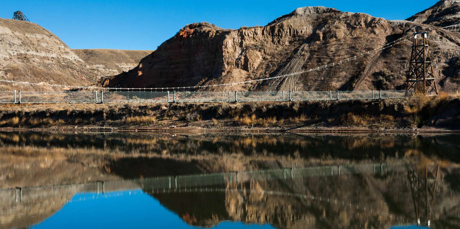 Star Mine Suspension Bridge, Drumheller、ドラムヘラー チケット＆ツアーの予約 GetYourGuide