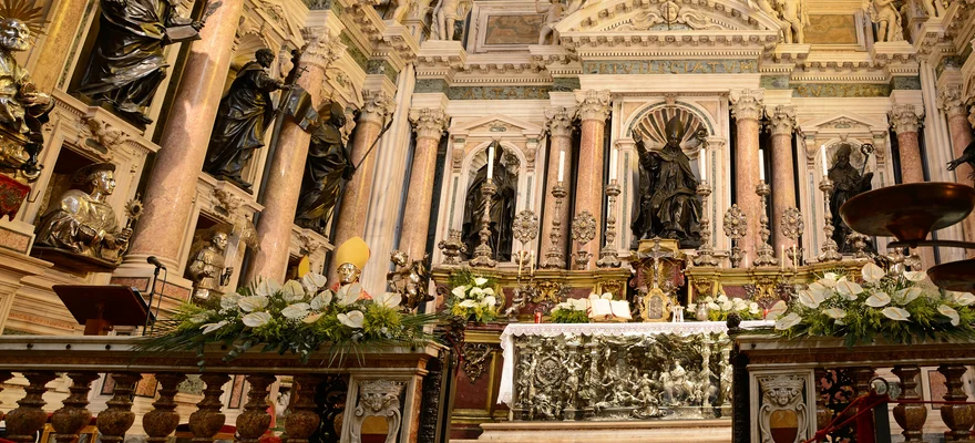Treasure of San Gennaro, Naples
