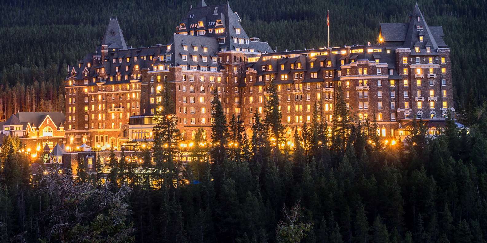 The BEST Fairmont Banff Springs Summer activities 2023 - FREE ...