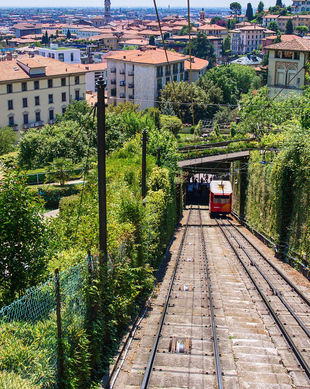 Como Brunate funicular Como Como It lia tickets comprar