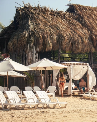 Mambo Beach Club, Bolivar