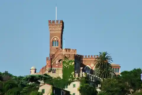 6. Château D'Albertis, Gênes