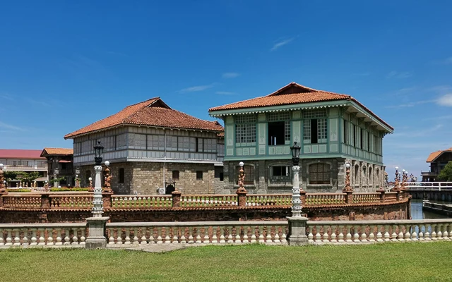 Las Casas Filipinas De Acuzar