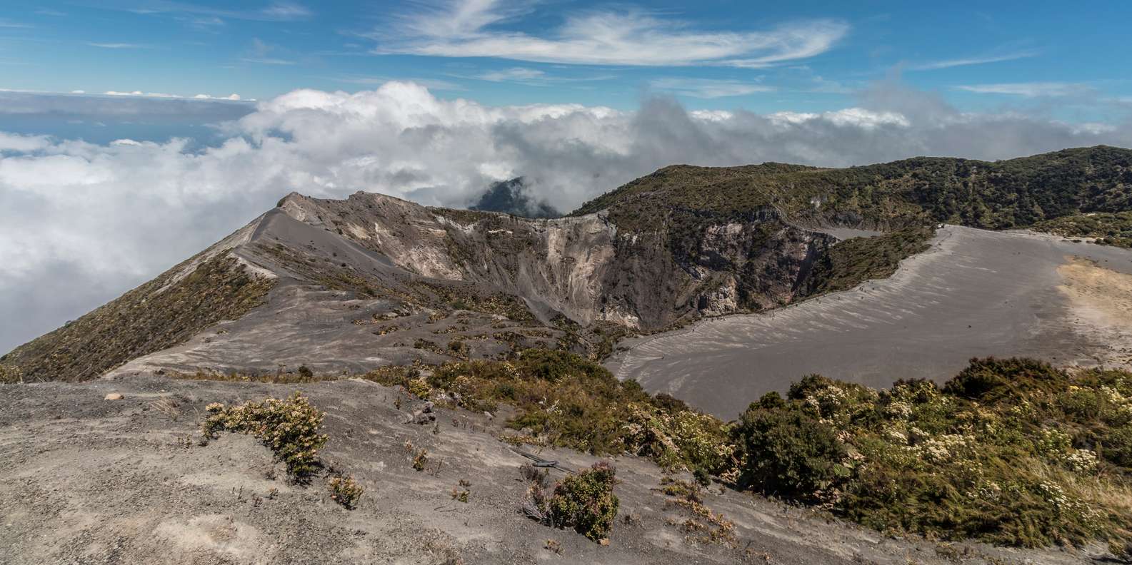 Parc national du volcan Irazú Costa Rica Églises et cathédrales le