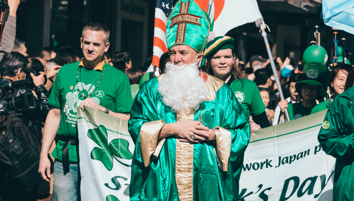 San Patrizio, birra e trifogli per la festa irlandese che chiude l