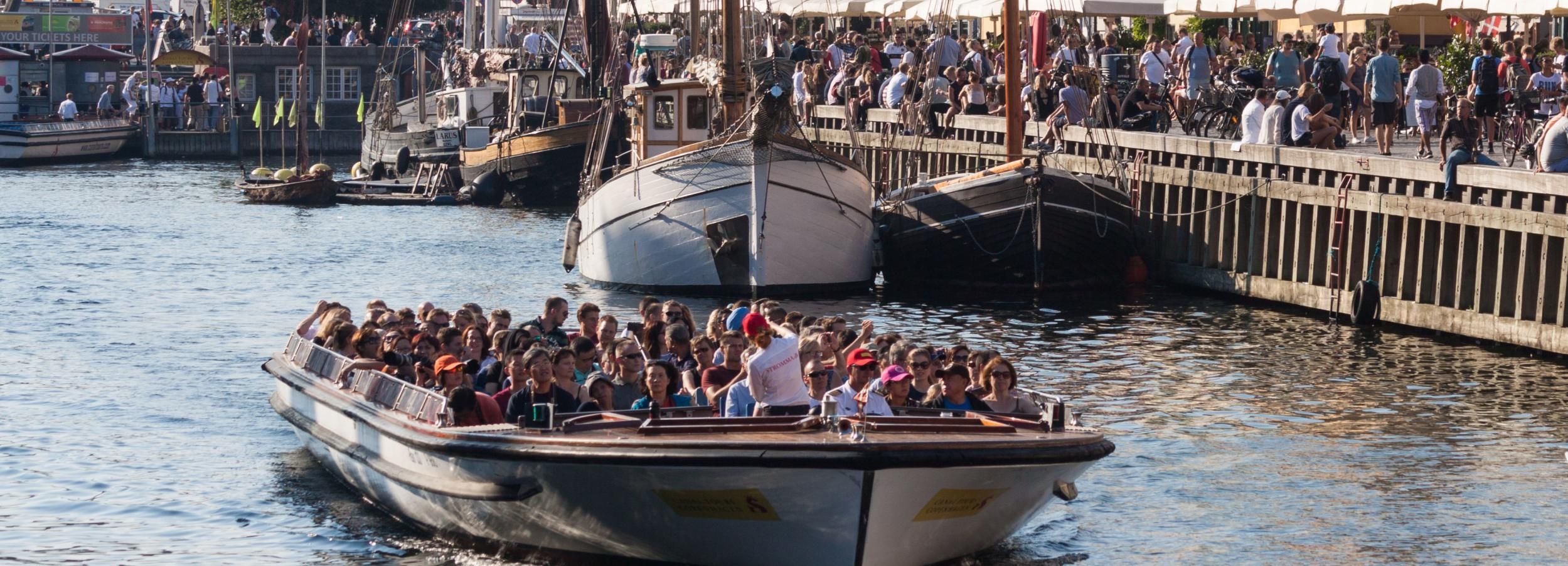 Copenaghen: crociera sui canali da Ved Stranden o Nyhavn