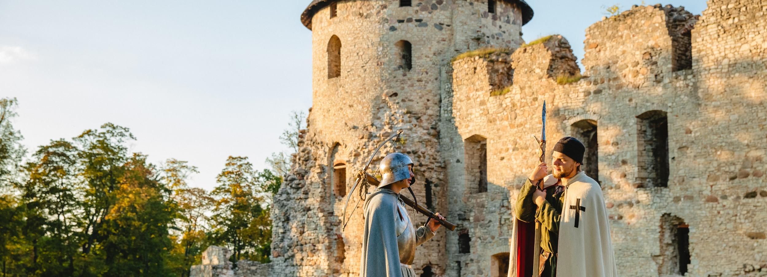 From Riga: Mini Baltic Day Tour to Sigulda, Ligatne & Cesis