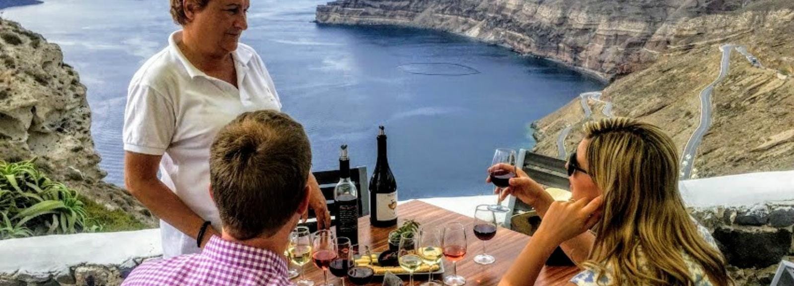 Santorini: 4-Hour Small Group Wine Tasting Tour