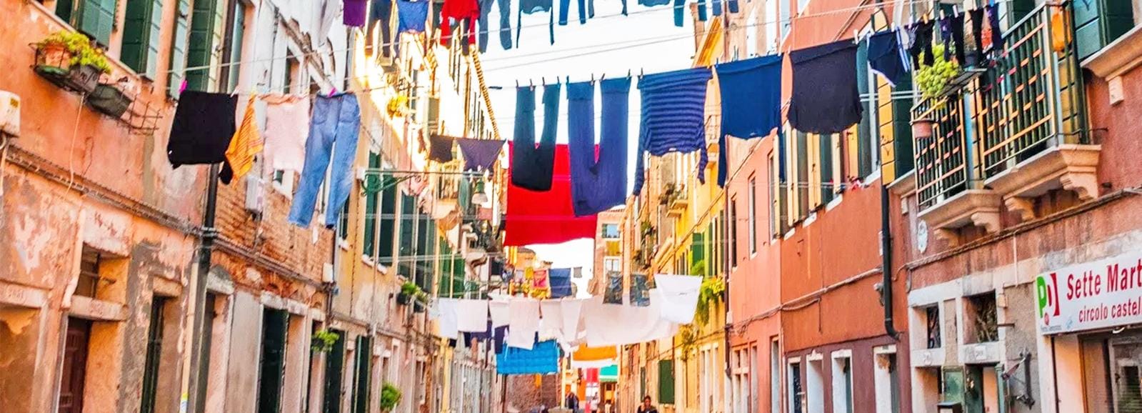 Venice: 2-Hour Budget Highlights Tour with Local Guide
