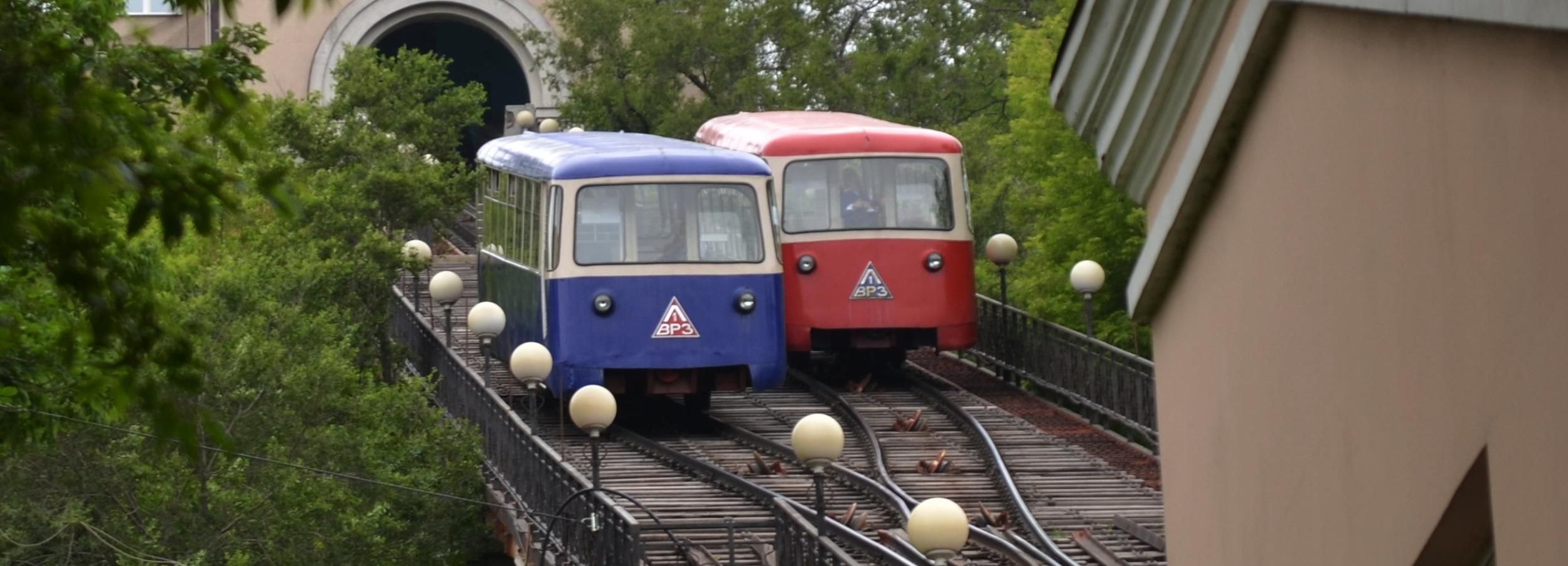 Vladivostok City Tour on Three Types of Public Transport