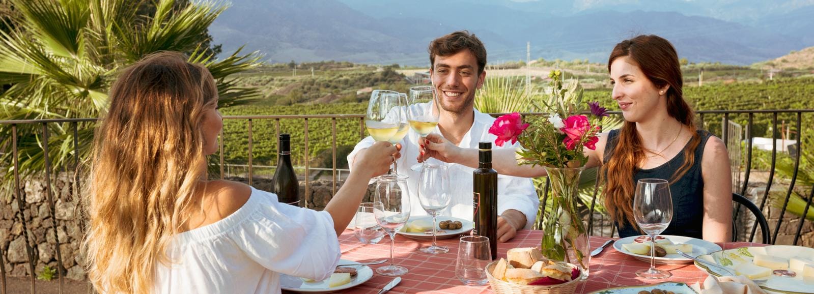 Mount Etna 5-Hour Food and Wine Tasting Tour