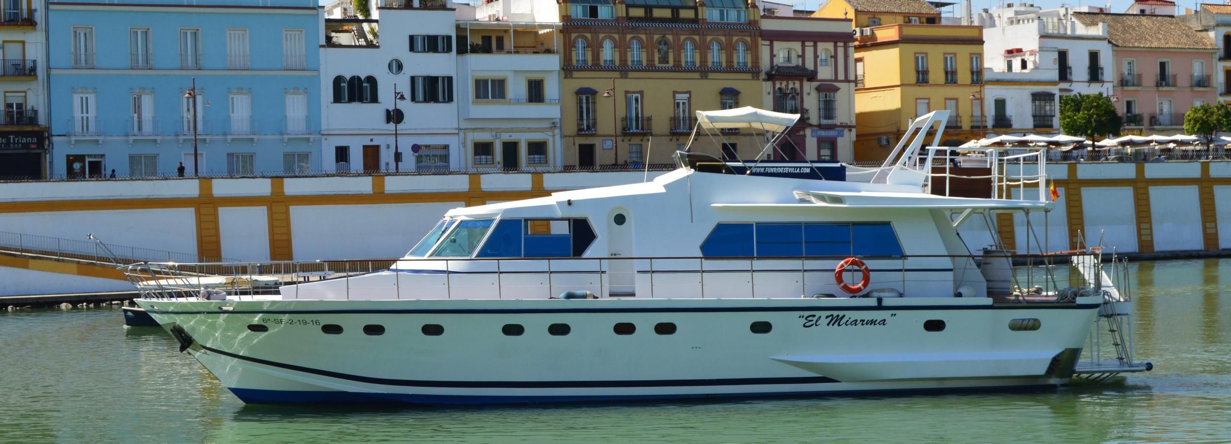 Sevilla: crucero en yate por el Guadalquivir