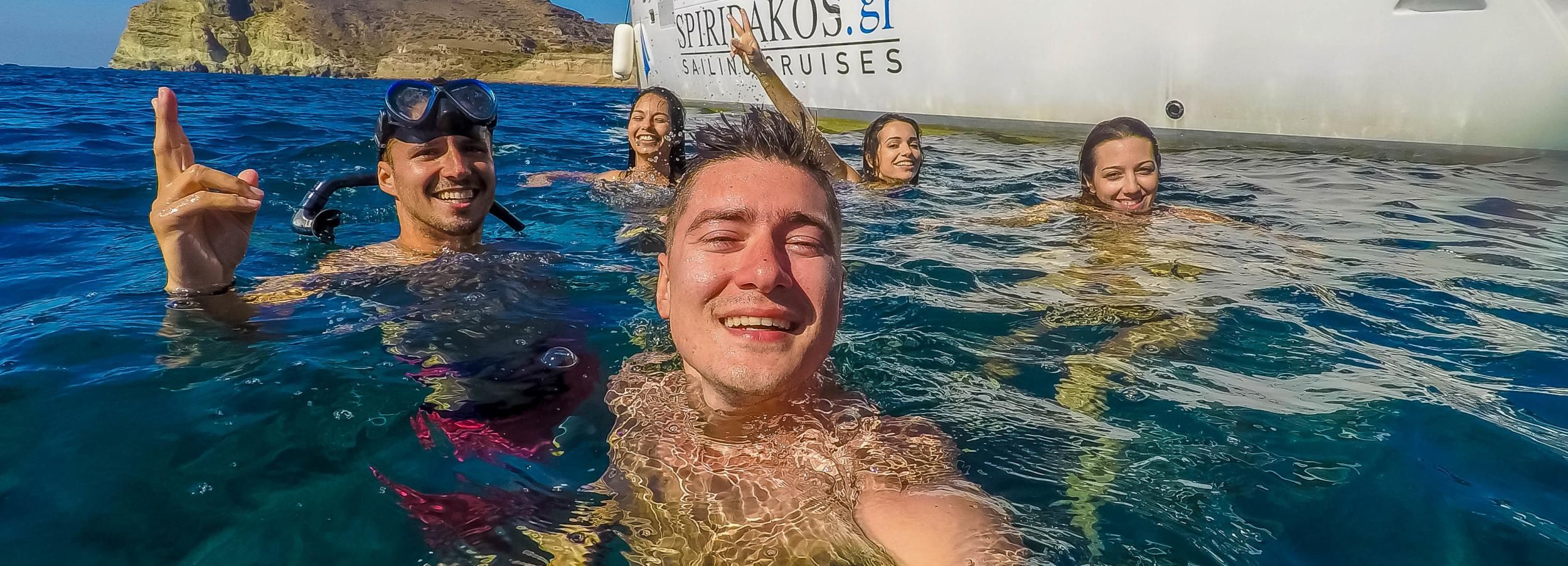 Santorini: 5-Hour Small Group Catamaran Cruise