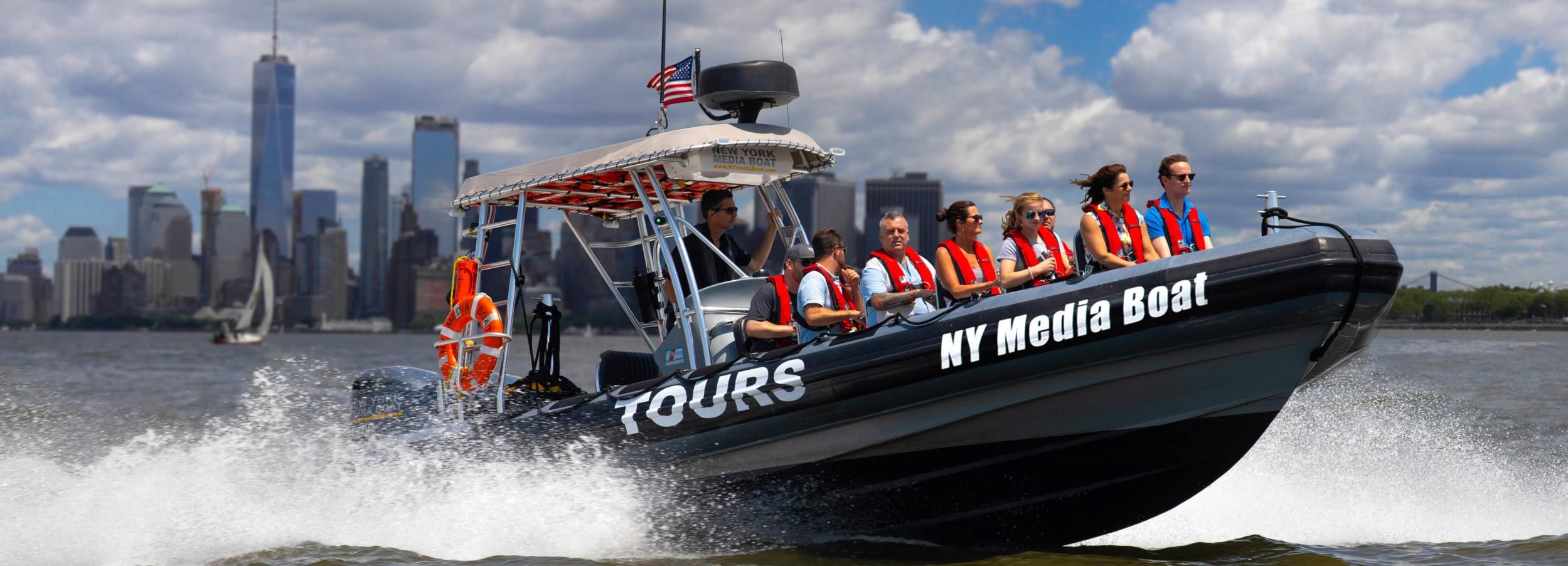 New York: Media Boat High Speed Boat Tour