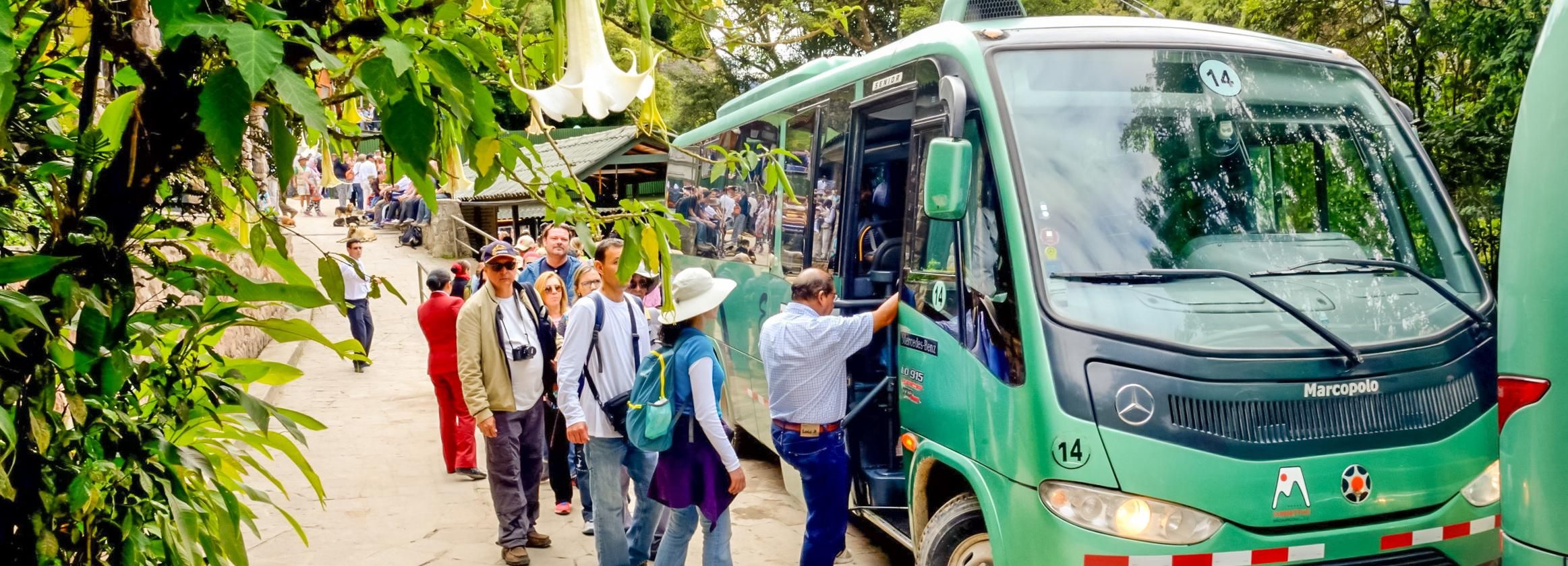 Machu Picchu: Ônibus de Ida e Volta de Aguas Calientes
