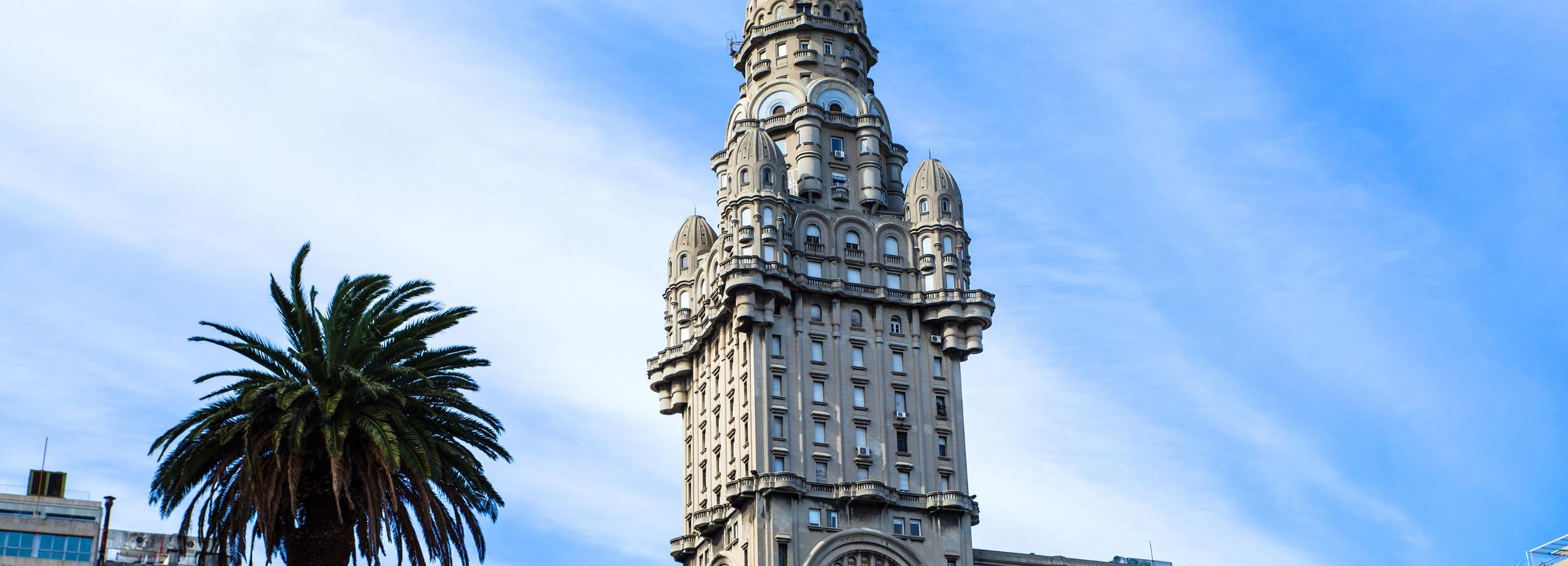 Montevideo: Palacio Salvo Official Ticket with Guided Tour