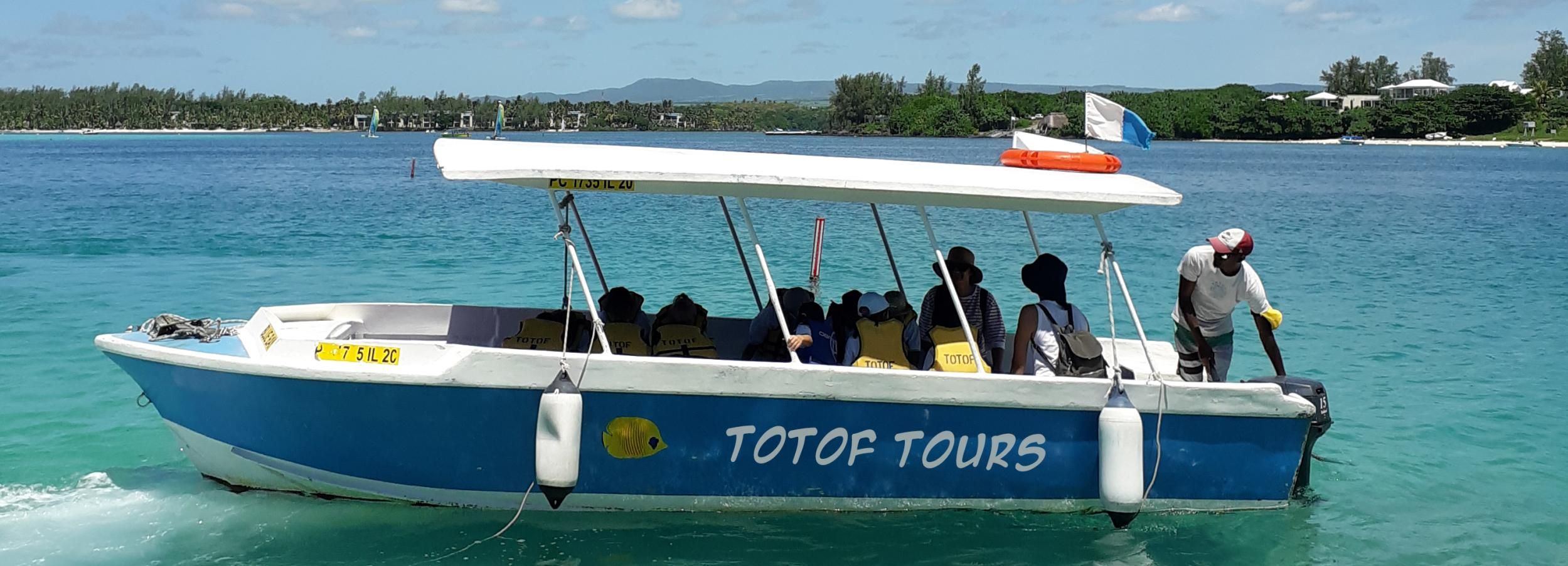 Mahébourg: Blue Bay Marine Park by Glass-Bottom Boat