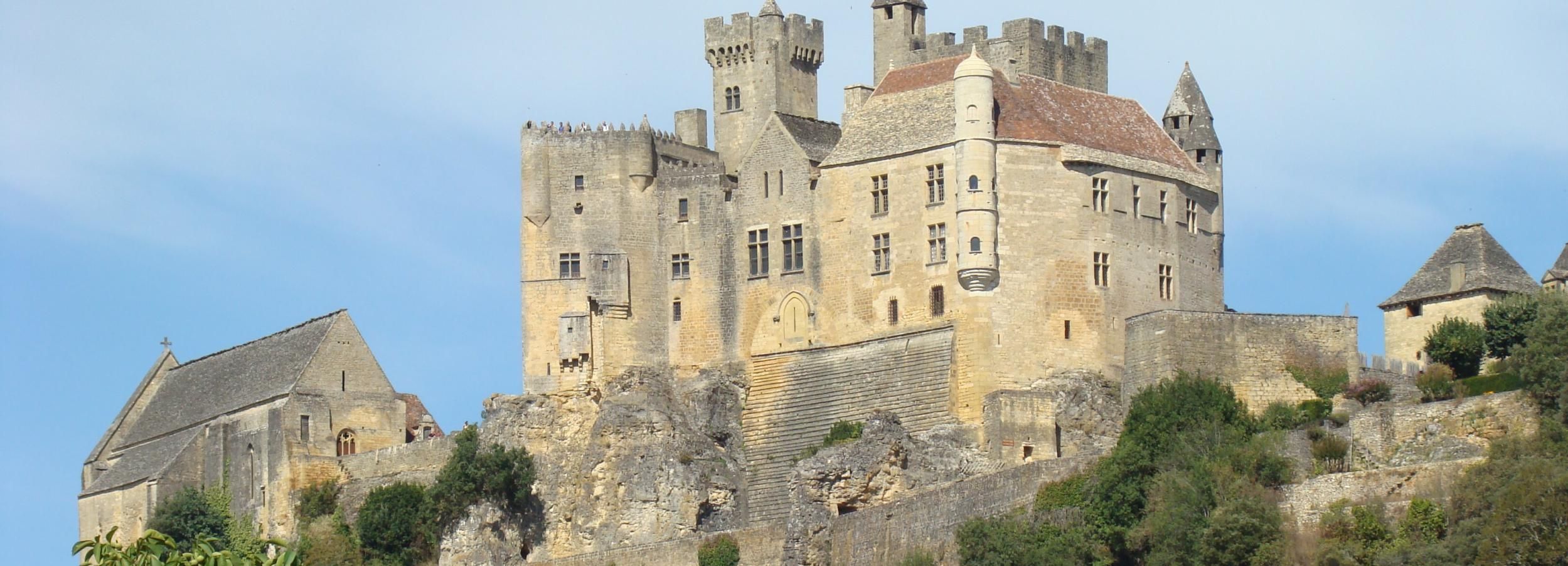 De Bordeaux : visite privée châteaux et villages de Dordogne