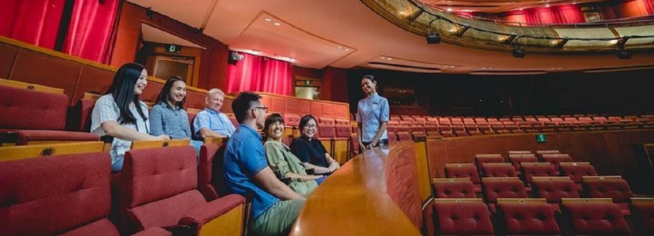 Singapore: Esplanade - Theatres on the Bay Guided Tour