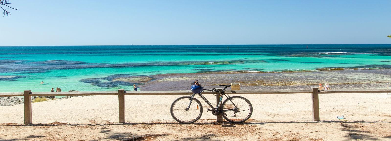 From Fremantle: Rottnest Ferry & Bike Hire Package