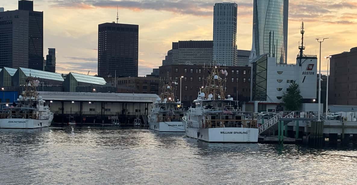 Boston: Boston Harbor Sunset Cruise
