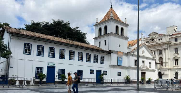 Colagem de mídia