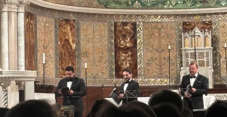 Colagem de mídia