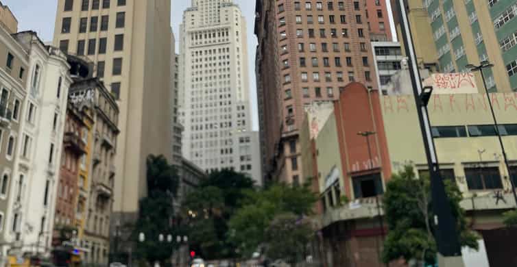 Colagem de mídia