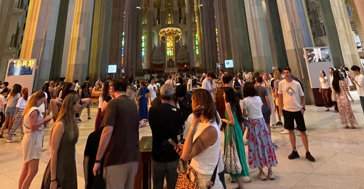 Barcelona: Gaudí's Sagrada Família Fast-Track Guided Tour