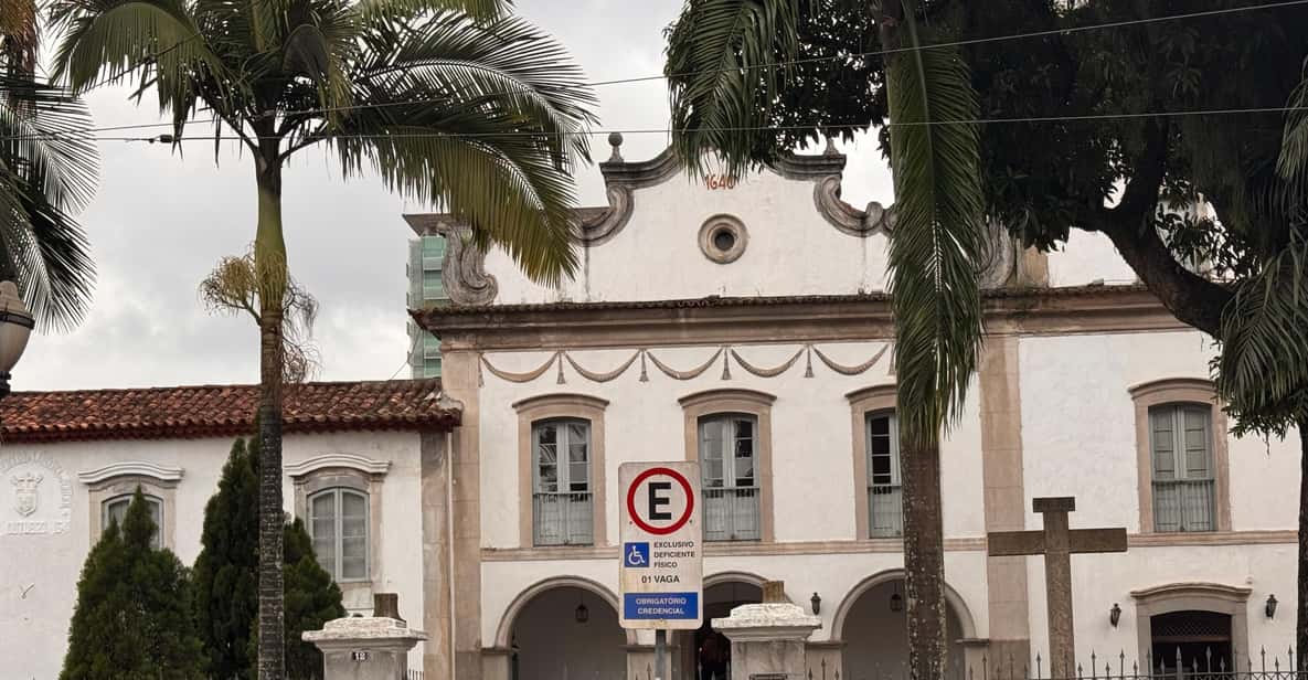 Colagem de mídia