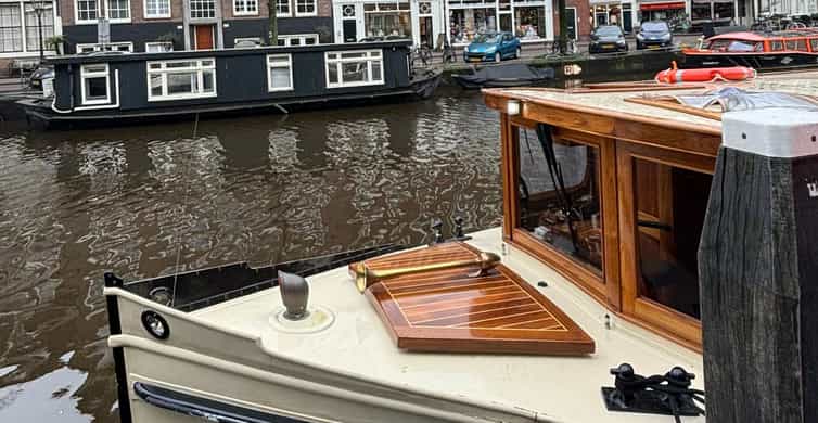 Amsterdam: Classic Boat Cruise with Cheese & Wine Option