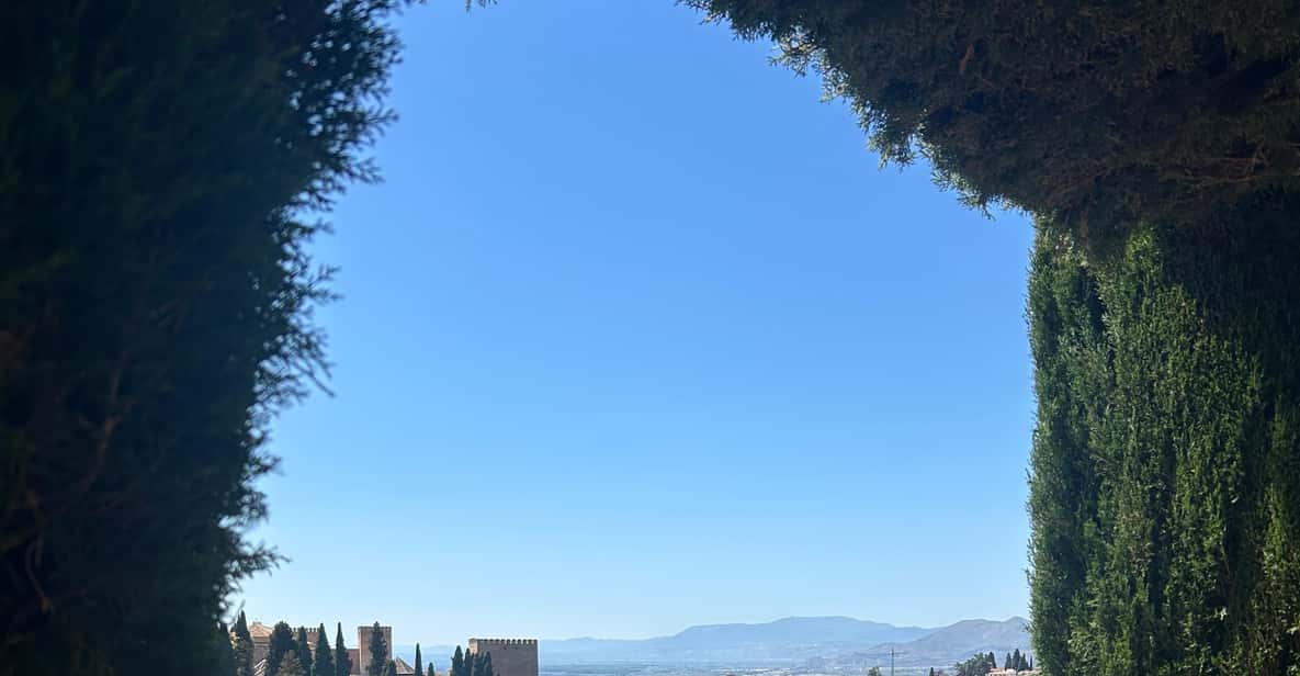 Granada: Alhambra Entry Ticket with Audio Guide