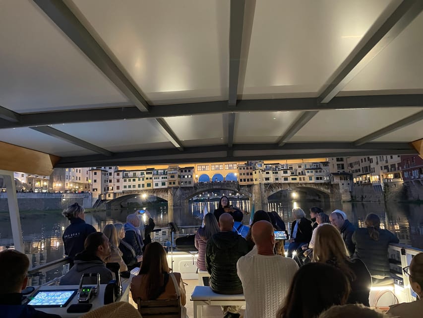 Florence: Arno River Cruise with a Live Concert