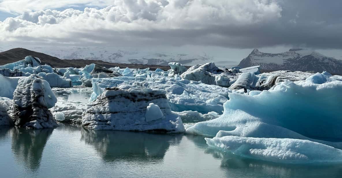 Reykjavik: Glacier Lagoon & Diamond Beach 冰岛南岸冰河湖中文一日团 | GetYourGuide